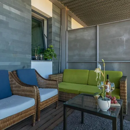 公寓 1 Bed With Balcony Pool And Tennis *