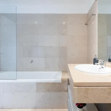 1 Bed With Balcony Pool And Tennis Apartment Quarteira