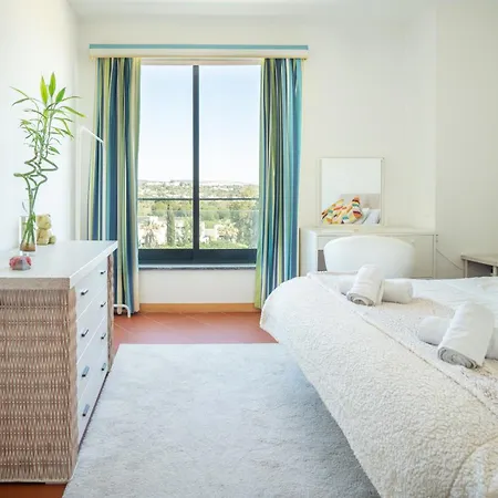 Apartment 1 Bed With Balcony Pool And Tennis Quarteira