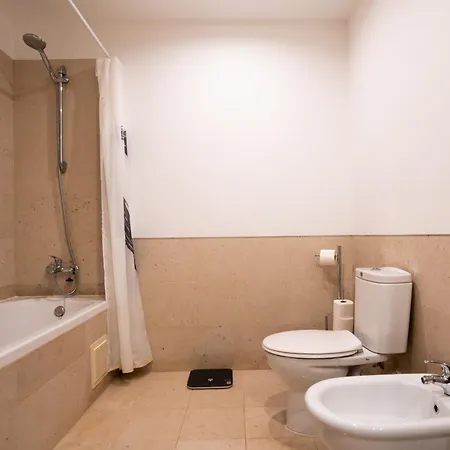 1 Bed With Balcony Pool And Tennis Quarteira