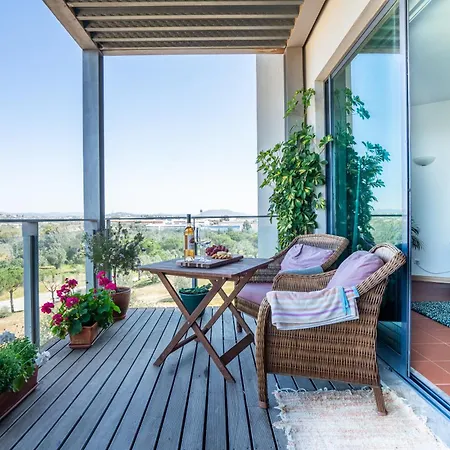 1 Bed With Balcony Pool And Tennis Daire