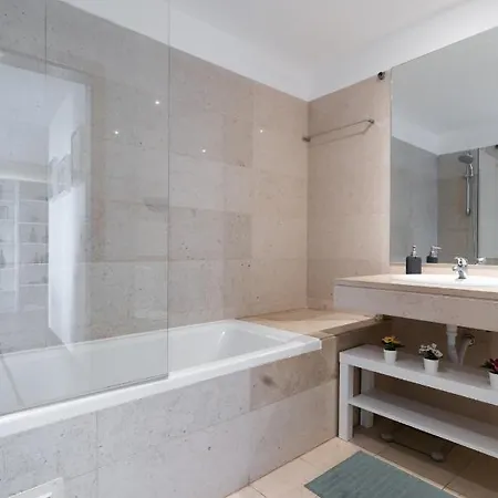 Apartment 1 Bed With Balcony Pool And Tennis Quarteira